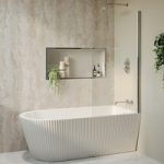 Freestanding Single Ended Right Hand Fluted Corner Bath 1650 x 800mm With Chrome Bath Screen – Amaro